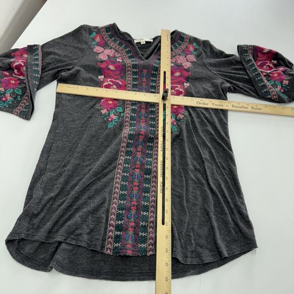 Andree by Unit Top Womens Small Floral Embroidered Boho Bell Sleeve Tunic Shirt - Picture 5 of 7